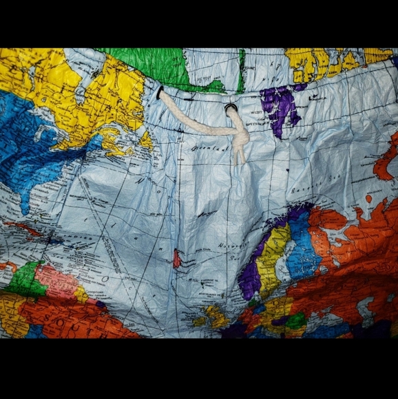 Ty-Breakers World Map Crinkle Textured Tyvek Shorts Men's XXL Vintage VERY RARE - Picture 3 of 7